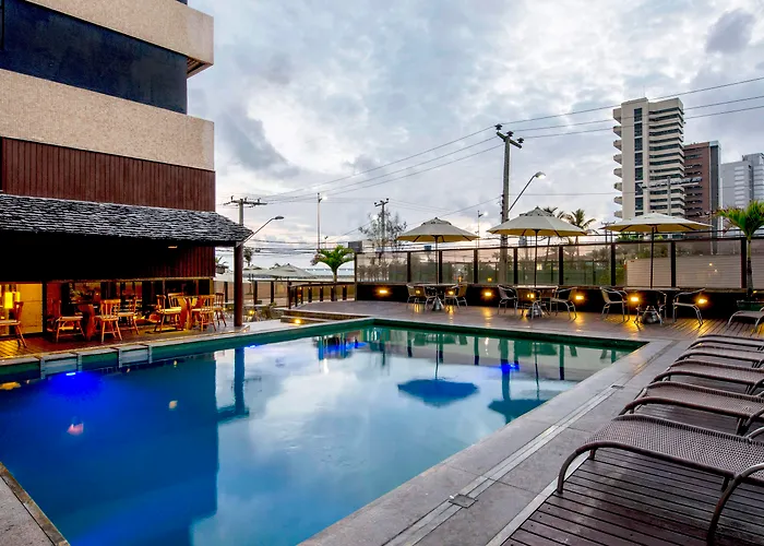 Hotel de 4 estrellas: Magna Praia Hotel